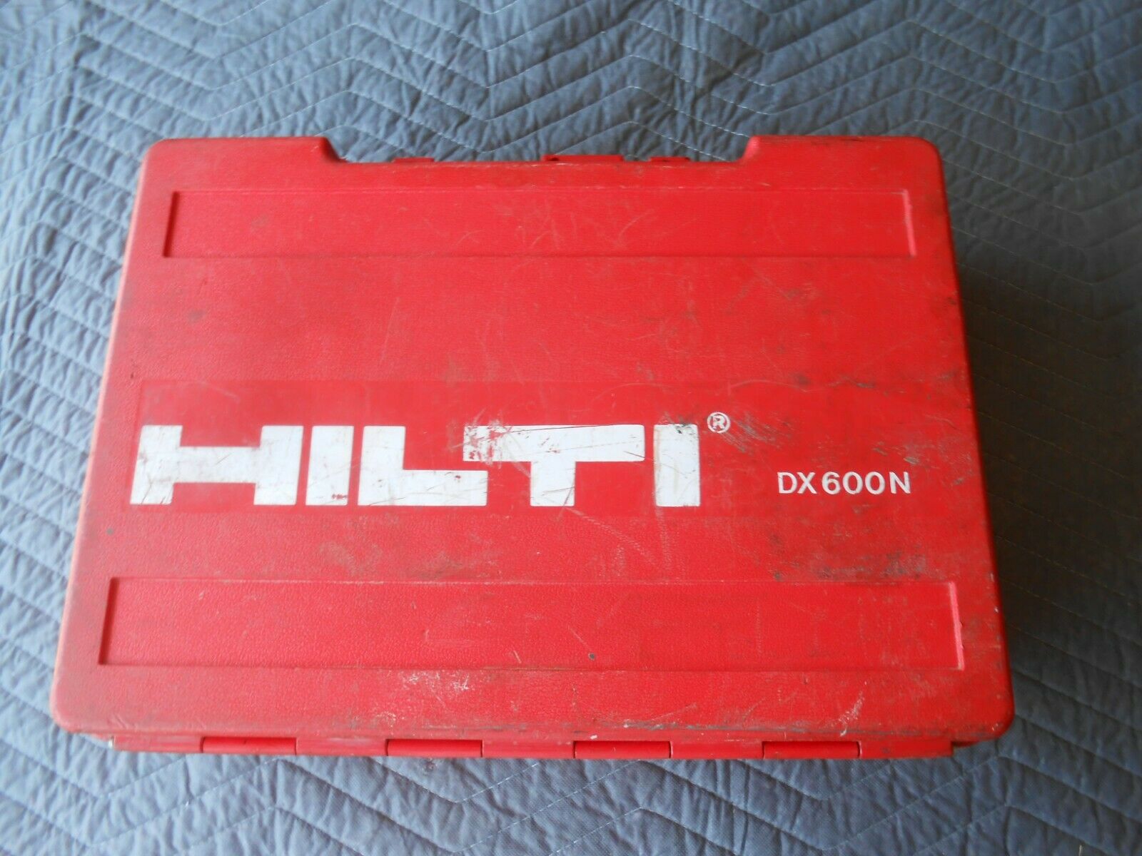 Previously Owned Hilti Dx600n Powder Actuated Fastener Tool In Case